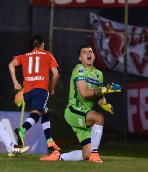 Independiente derrot&oacute; a Nacional de Paraguay 4 a 1