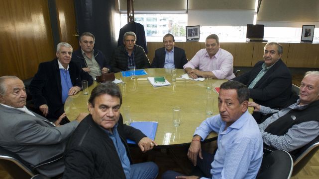 Podr&iacute;a consensuarse una reforma laboral 