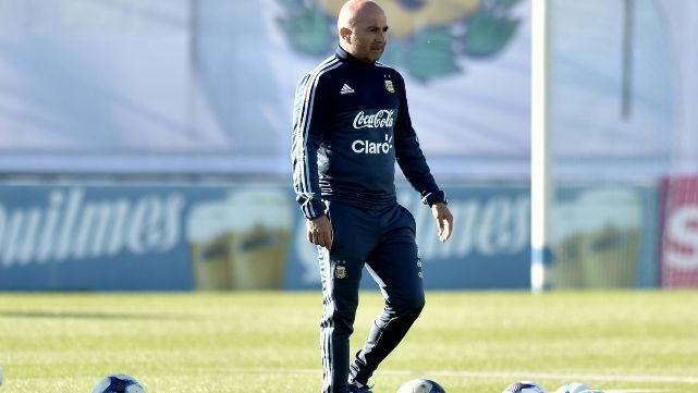 Sampaoli todav�a sigue dudando sobre la conformaci�n del equipo