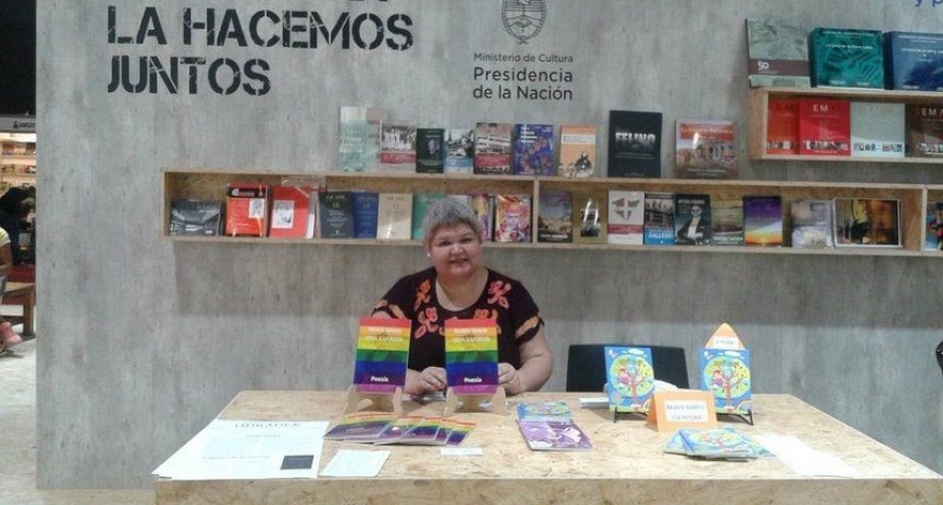Invitan a los vecinos a disfrutar de poes&iacute;as