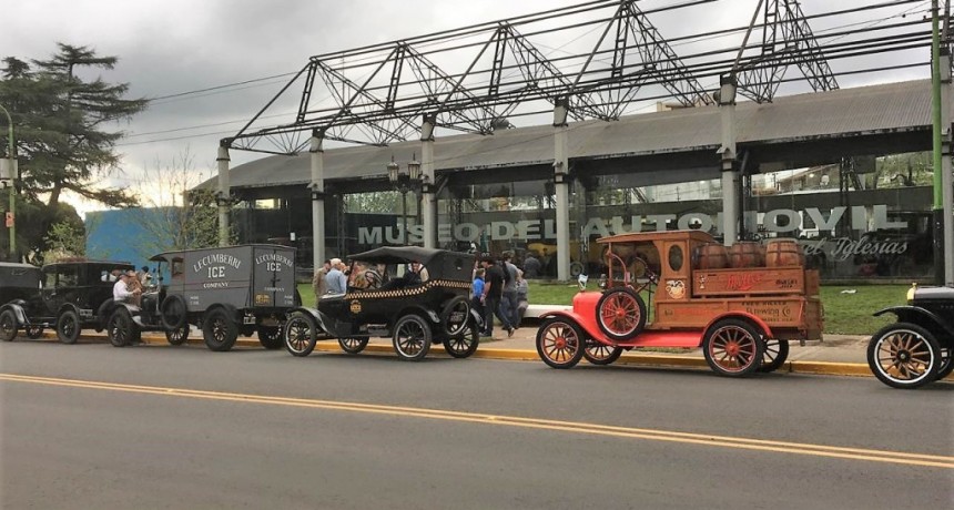 El 1&ordm; Club de &ldquo;Ford T&rdquo; de Argentina visit&oacute; Campana