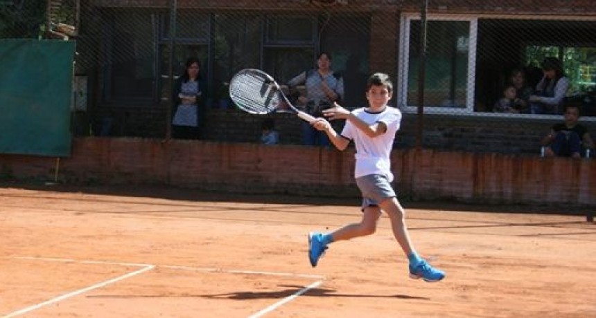 La Escuela Municipal de Tenis compiti&oacute; en la Liga de Escuelas de Tenis
