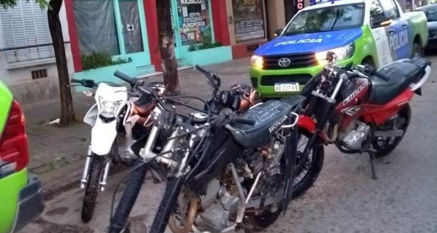 Detienen a dos j&oacute;venes y recuperan motos robadas del dep&oacute;sito municipal