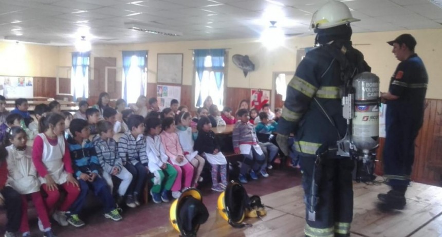 La capacitaci&oacute;n &ldquo;Seguridad en la escuela y el hogar&rdquo; lleg&oacute; a escuelas primarias