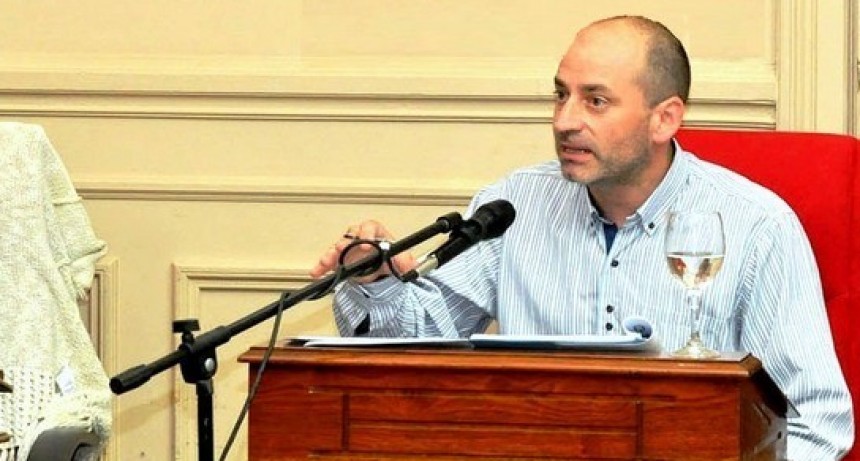 &ldquo;Abella y sus funcionarios se contradicen al explicar las obras de la Avda. Rocca&rdquo;