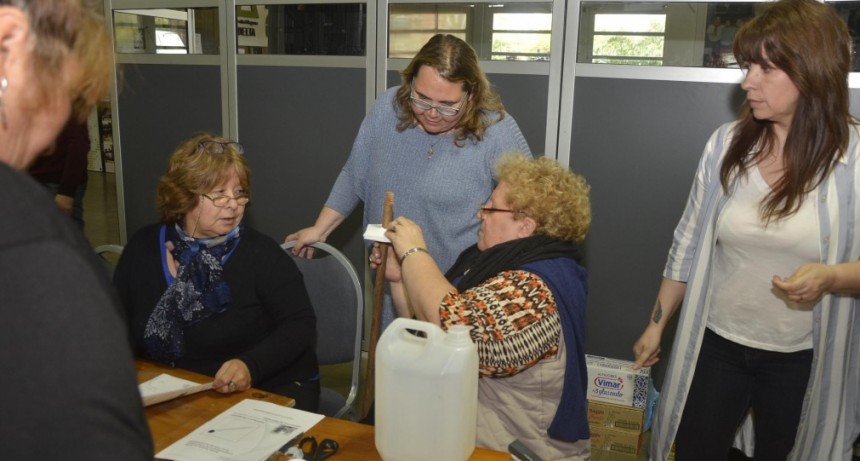Se realiz&oacute; una capacitaci&oacute;n para elaborar dispositivos de uso cotidiano para los adultos mayores