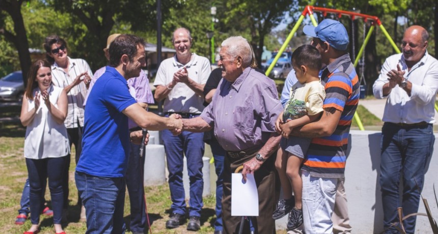 Otamendi: el Intedente inaugur&oacute; las obras de remodelaci&oacute;n de la plaza