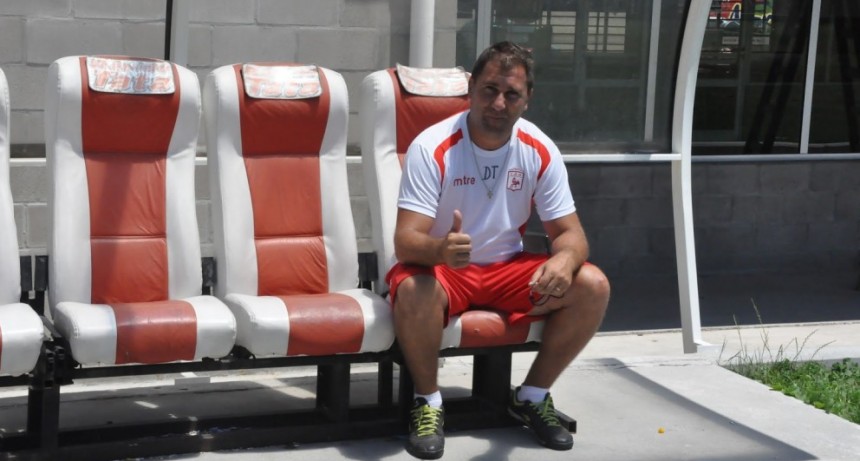 Walter Otta renunci� a la direcci�n t�cnica del Deportivo Mor�n