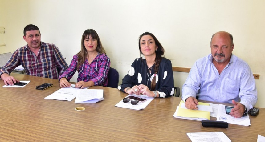 &ldquo;La oposici&oacute;n insiste en aplicar el art&iacute;culo 52 con proyectos inviables e ilegales&rdquo;