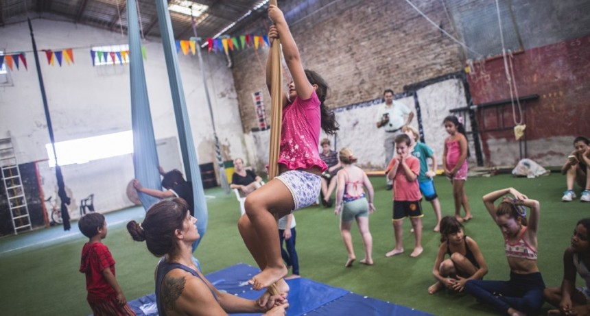 La Escuela de Circo Integral Municipal realiza su muestra anual