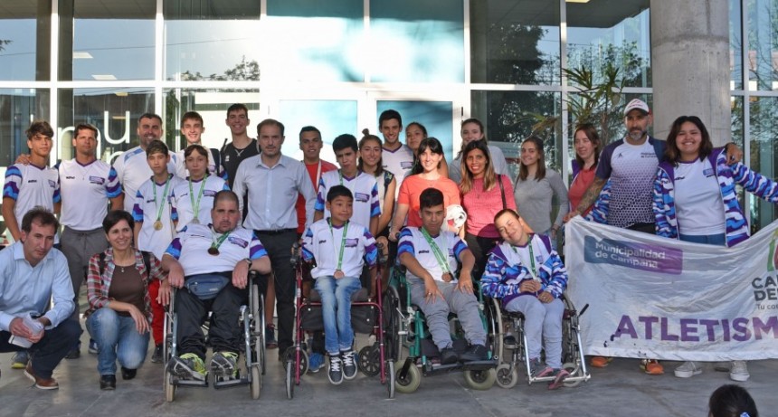 Juegos Bonaerenses: Abella recibi&oacute; y felicit&oacute; a los medallistas campanenses 