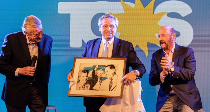 Alberto Fern&aacute;ndez: "Los tiempos que vienen son tiempos dif&iacute;ciles y tenemos que estar unidos"
