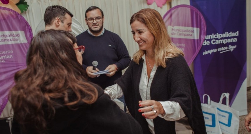 Schvartz y G&oacute;mez celebraron la inclusi&oacute;n digital de los adultos mayores 