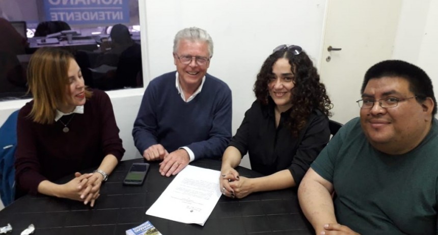 Rub&eacute;n Romano se reuni&oacute; con docentes de Escuelas Privadas