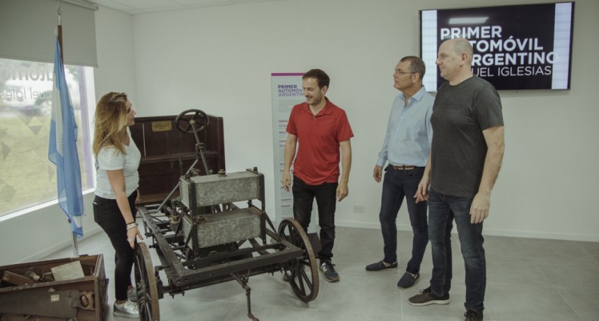 El intendente Abella se ocup&oacute; de poner en valor el Museo del Autom&oacute;vil