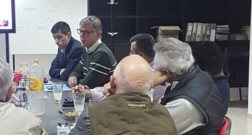 Axel Cantlon: &ldquo;ES NECESARIO GARANTIZAR EL TRABAJO PARA LA GENTE DE CAMPANA&rdquo;