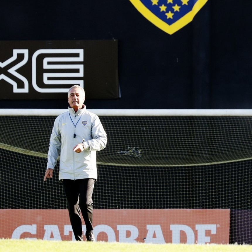 La salida de Alfaro, el dilema "Xeneize" 