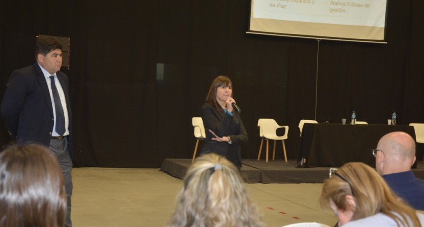 M&aacute;s de 250 personas participaron de una jornada sobre los derechos de los ni&ntilde;os