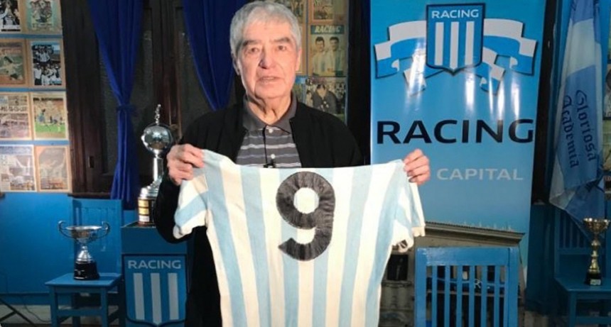El "Chango" C&aacute;rdenas se reencontr&oacute; con su camiseta del t&iacute;tulo mundial tras 52 a&ntilde;os
