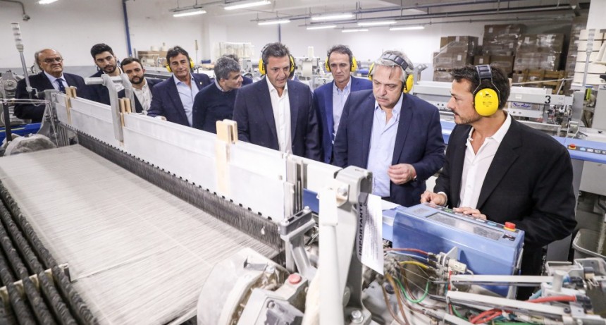 Reapertura de la fábrica Kabrilex Alberto Fernández: