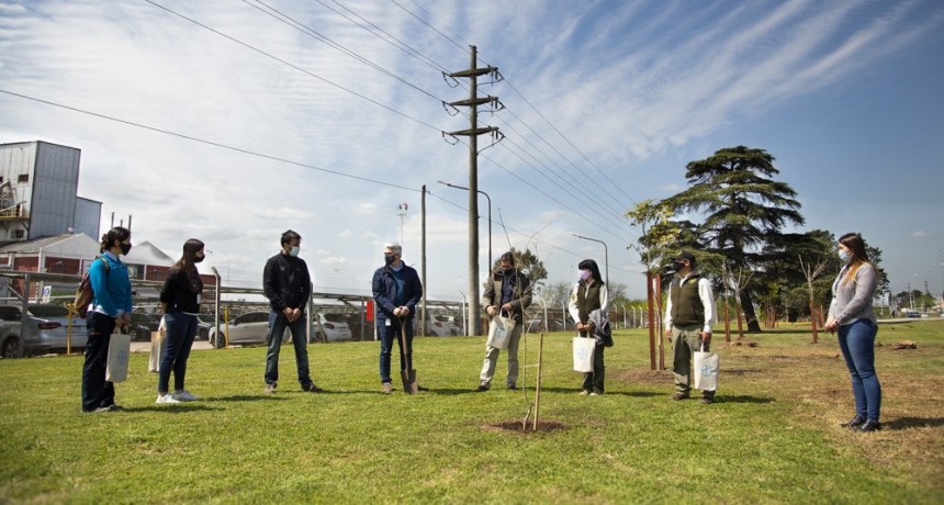 BAYER FORESTÓ EL INGRESO A SU PLANTA DE LA LOCALIDAD DE ZÁRATE