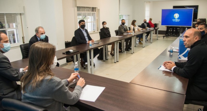 Seguridad y Copa América 2021: Frederic se reunió con representantes de Conmebol y AFA