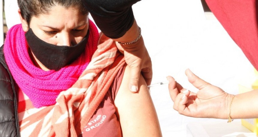 Se extiende la vacunación libre con segunda dosis a todos los mayores de 30 años