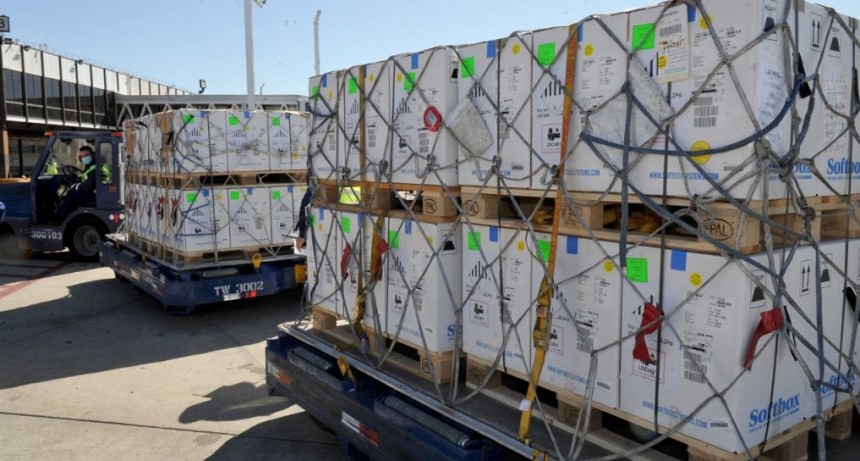 EN SOLO UNA SEMANA ARGENTINA SUMÓ 7.693.030 DE DOSIS DE VACUNAS MÁS