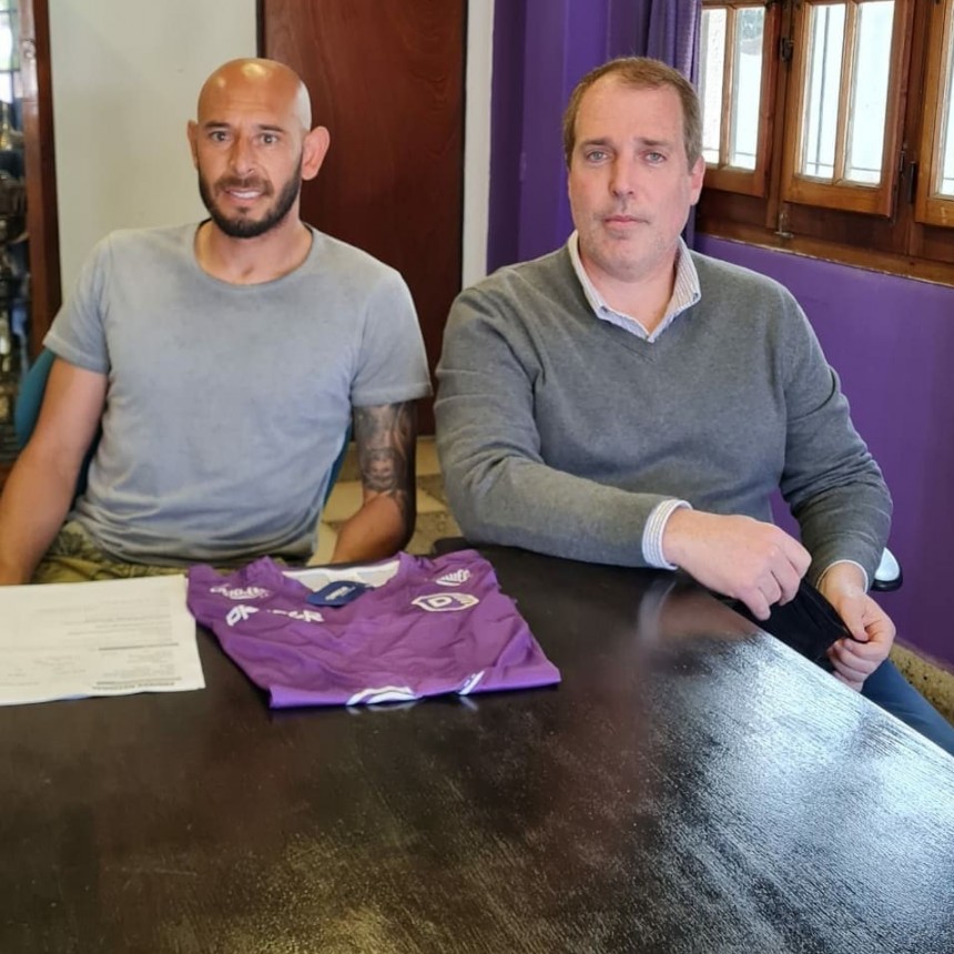 Laureano Tello renovó su contrato con Villa Dálmine