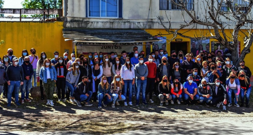 Con Elisa Abella al frente, Juntos salió a escuchar a los vecinos de Villanueva