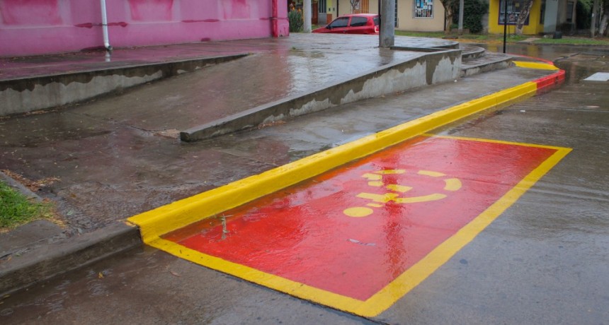 El Municipio realizó nuevas tareas de señalización vial en establecimientos educativos 