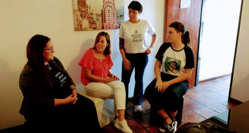 Vecinas se suman a la campaña Octubre Rosa