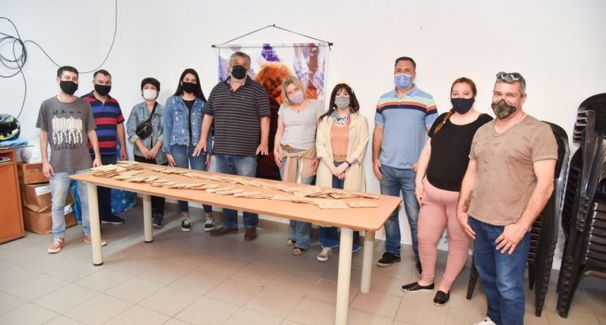 Alonso :  Comienza la distribución de los kits de la temporada primavera verano de Sembrando Campana 