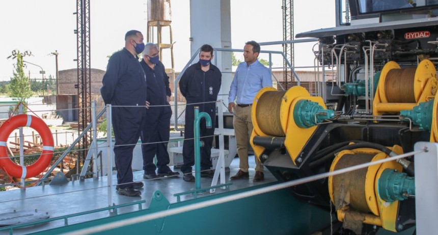 El Intendente destacó la importancia de la industria naval para Campana   