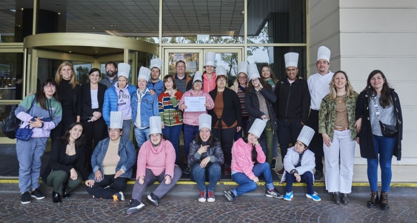 Alumnos del programa “Energía del Sabor” de Naturgy se capacitaron en el Hotel Emperador