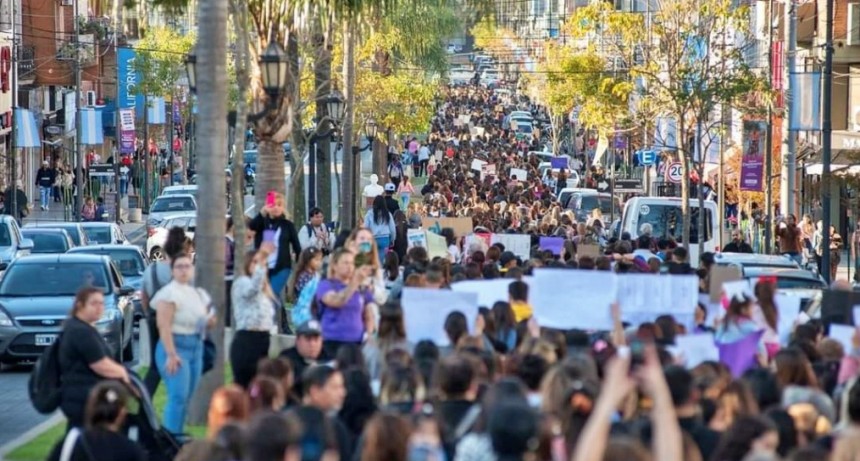 Fuerte rechazo del movimiento de mujeres  al “uso político del dolor ajeno”