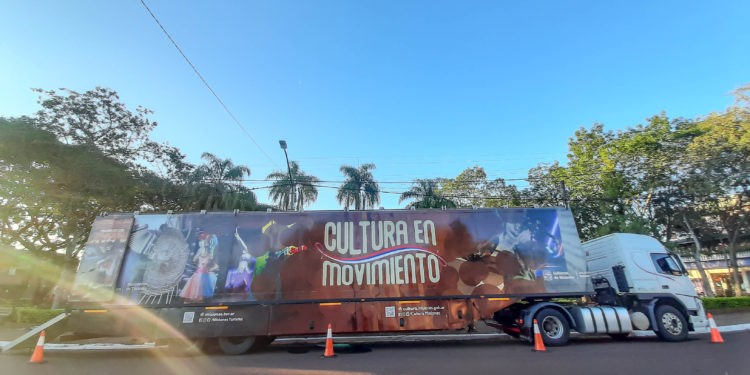 Este Domingo, el Camión Cultural trae a la Franela y artistas locales a la Plaza España