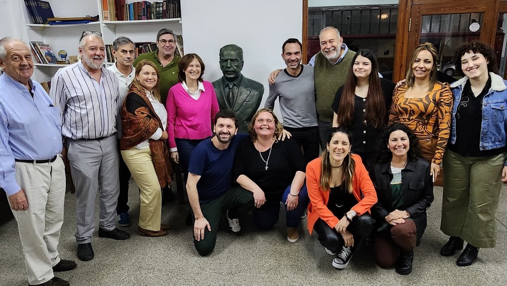 UCR Campana: se inaugurará el busto al Presidente Alfonsín