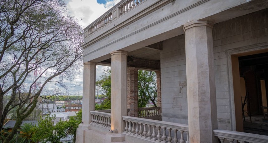 Abella supervis&oacute; el avance de la &uacute;ltima etapa de la obra de la Casa de los Costa