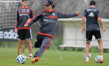 RIVER PLATE VUELVE A ENFRENTAR A ESTUDIANTES DE LA PLATA POR EL TORNEO LOCAL