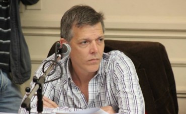 Axel Cantlon: &ldquo;la empresa GMS que le cobra a la Municipalidad $580.000 por mes est&aacute; siendo investigada por facturas truchas&rdquo;