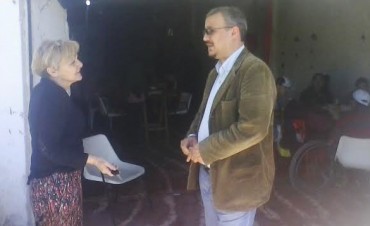 Los concejales de Frente para la Victoria recorrieron los centros de evacuados de San Felipe y  Las Praderas