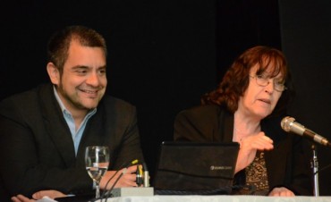 La Biblioteca Comunal  presente en  Jornada  sobre  temas  actuales de bibliotecolog&iacute;a   