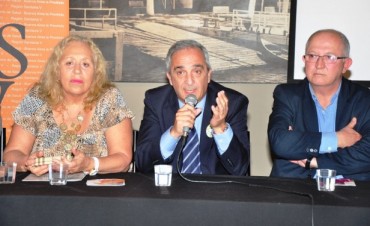 Tras realizarse ayer la Apertura Oficial, hoy finalizan las 7&deg; Jornadas Regionales de Atenci&oacute;n Primaria de la Salud