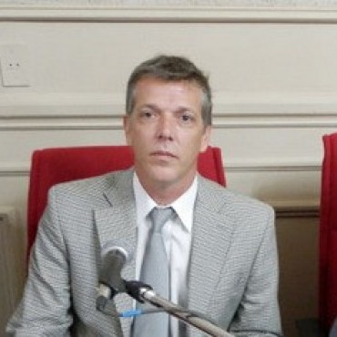 Axel Cantlon solicit&oacute; la limpieza de zanjas y desag&uuml;es en el Barrio Santa Luc&iacute;a