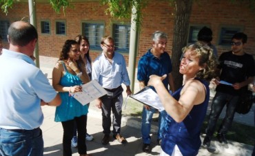 Vecinos de Islas del Sector del Blondeau: Hoy se concreta el relevamiento encabezado por el Municipio y ANSeS 