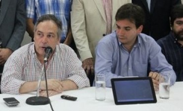JUAN GHIONE SE SUMO AL FRENTE RENOVADOR