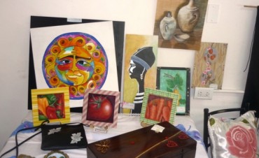 El Taller Municipal de Pintura expuso en la Casa de los Talleres