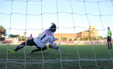 VILLA D&Aacute;LMINE SUPER&Oacute; A BARRACAS CENTRAL Y ES SEMIFINALISTA DEL REDUCIDO