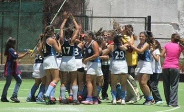 HOCKEY: La sexta divisi&oacute;n del CBC sali&oacute; Campeona